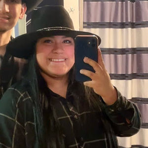 Meet your Posher, Angelina